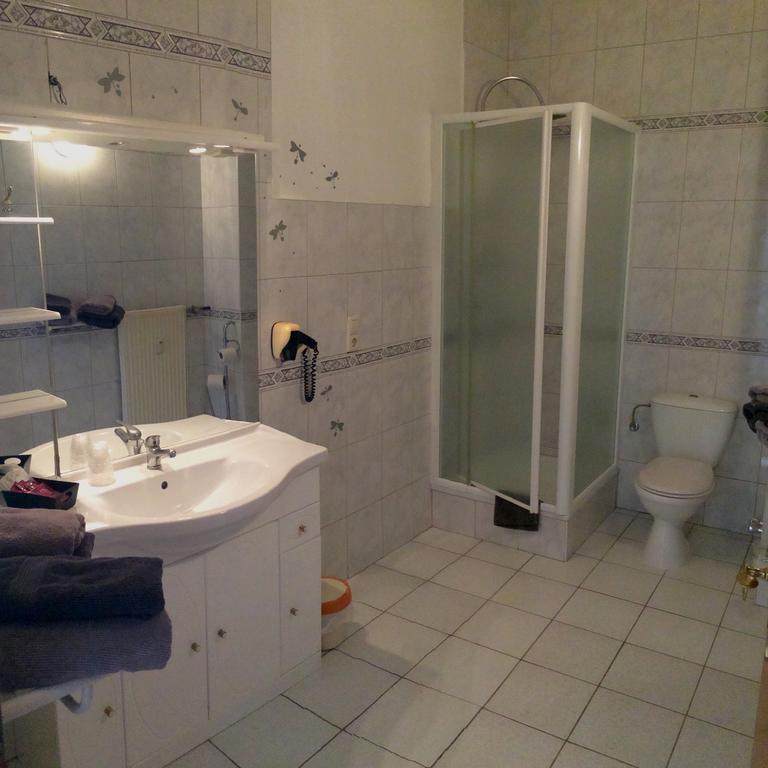 Hotel-Restaurant Windsor موندورف ليس باينس المظهر الخارجي الصورة